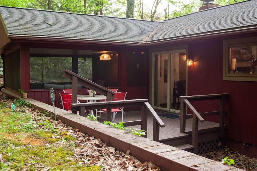 Modern Cabin With Hot Tub Grill Lake Beach Wineries Hiking Fishing And Hershey Park Family And Pet Friendly Superhosts On Ab&B Mount Gretna Bagian luar foto
