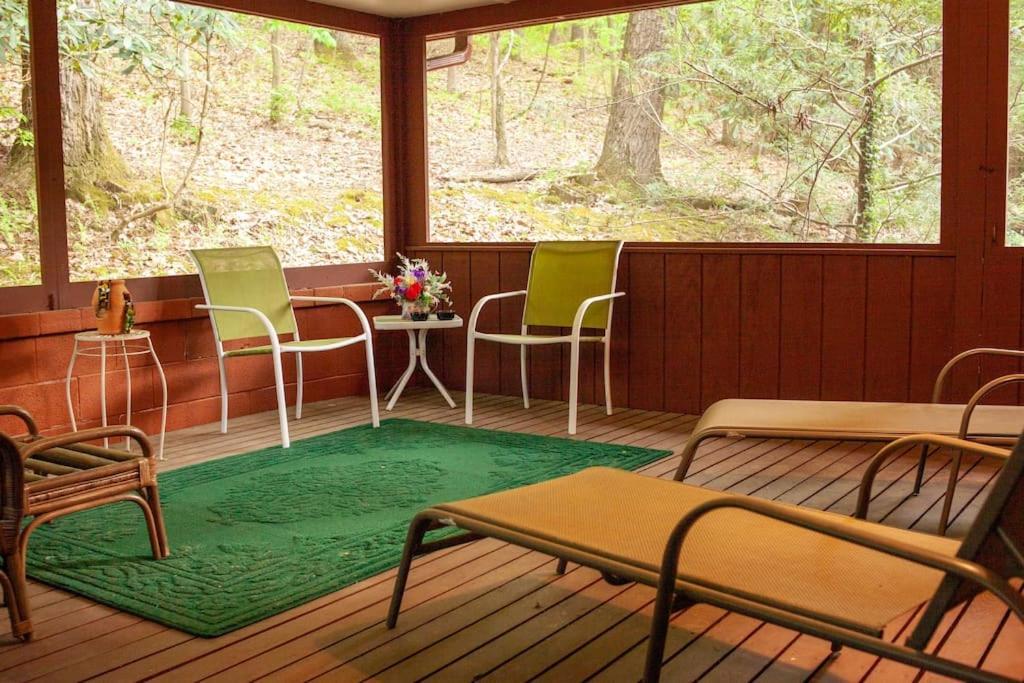 Modern Cabin With Hot Tub Grill Lake Beach Wineries Hiking Fishing And Hershey Park Family And Pet Friendly Superhosts On Ab&B Mount Gretna Bagian luar foto