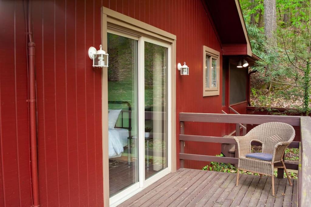 Modern Cabin With Hot Tub Grill Lake Beach Wineries Hiking Fishing And Hershey Park Family And Pet Friendly Superhosts On Ab&B Mount Gretna Bagian luar foto