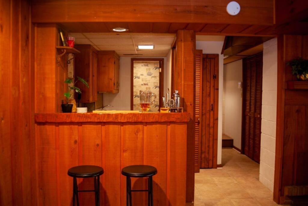 Modern Cabin With Hot Tub Grill Lake Beach Wineries Hiking Fishing And Hershey Park Family And Pet Friendly Superhosts On Ab&B Mount Gretna Bagian luar foto