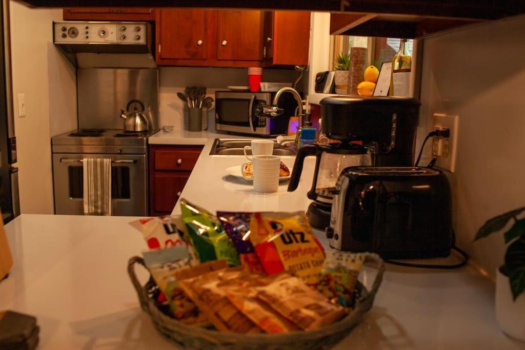Modern Cabin With Hot Tub Grill Lake Beach Wineries Hiking Fishing And Hershey Park Family And Pet Friendly Superhosts On Ab&B Mount Gretna Bagian luar foto