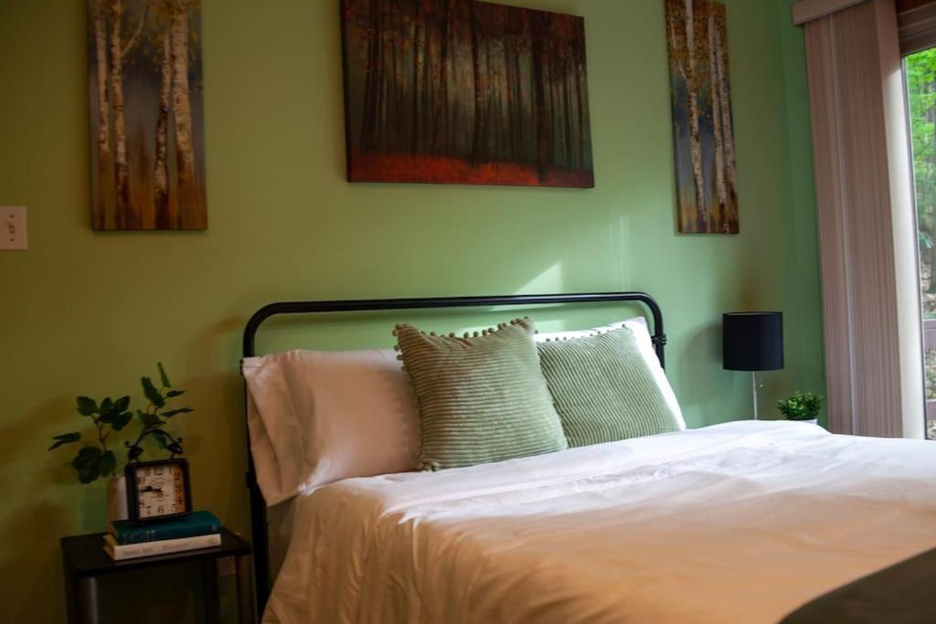 Modern Cabin With Hot Tub Grill Lake Beach Wineries Hiking Fishing And Hershey Park Family And Pet Friendly Superhosts On Ab&B Mount Gretna Bagian luar foto