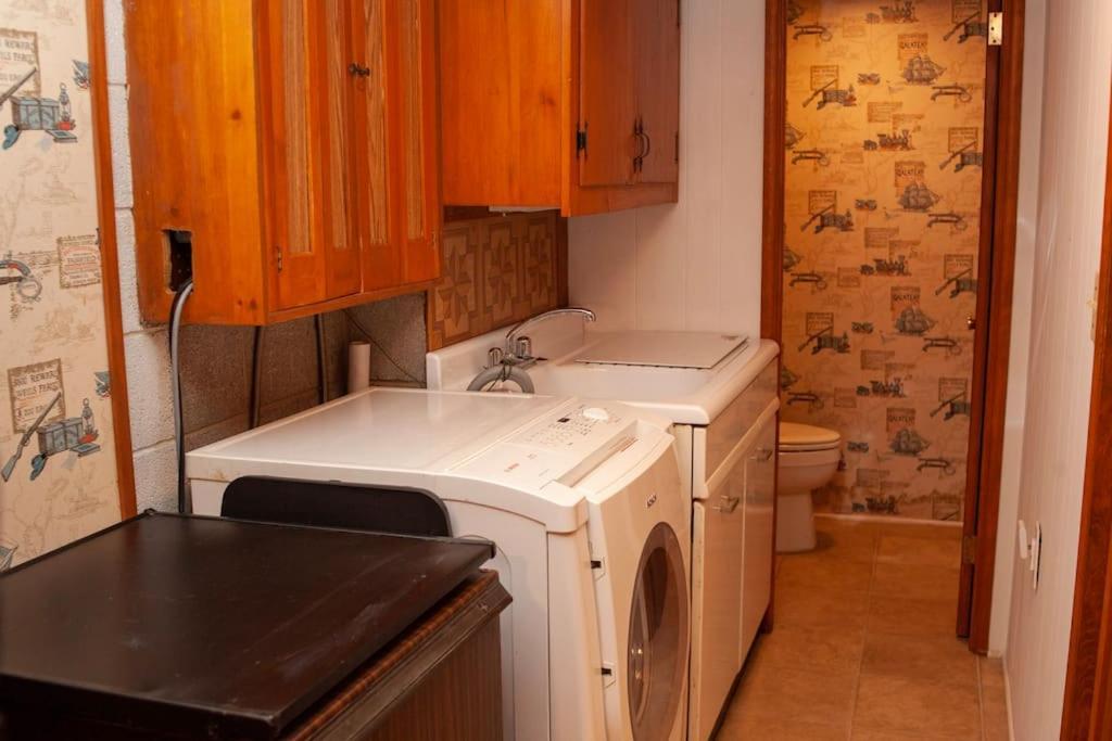 Modern Cabin With Hot Tub Grill Lake Beach Wineries Hiking Fishing And Hershey Park Family And Pet Friendly Superhosts On Ab&B Mount Gretna Bagian luar foto